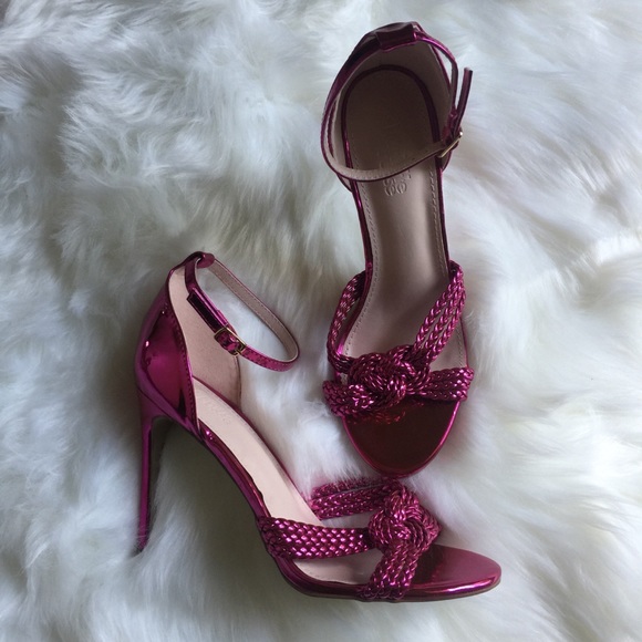 NWT Charlotte Russe pink knot heels size 8 - Picture 2 of 6